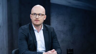 Rang­færslurnar standa enn og ekkert að þeim vikið