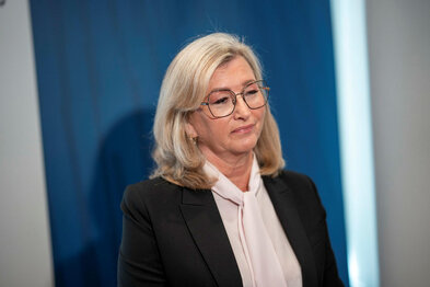 „Ekki einfalt að gefa eftir verk en við verðum að gera það“