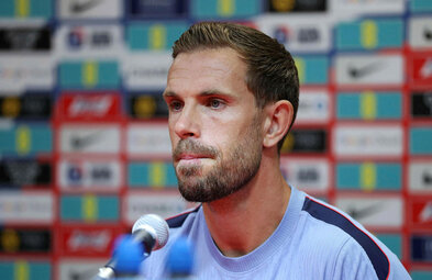 Chelsea leiðir kapphlaupið um Henderson