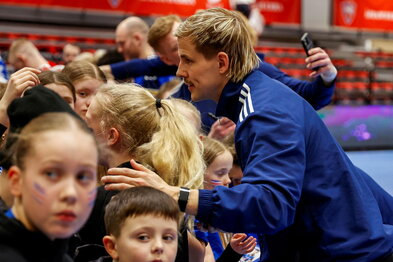 Reyndu að græja pening við vonlausar aðstæður