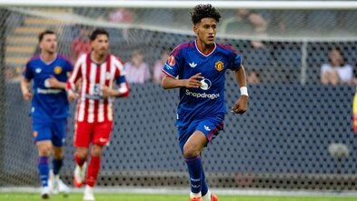 Mátti ekki klæða sig við hlið hinna leikmanna Man. Utd.