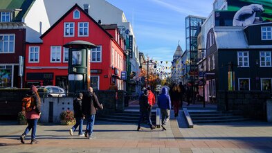 Þrír hand­teknir vegna slags­mála