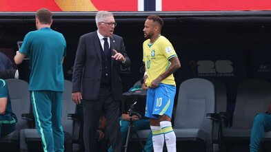 Bana­biti Brassa var þegar Ancelotti setti Neymar inn á