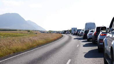 Harður tveggja bíla árekstur á Norðvesturlandi