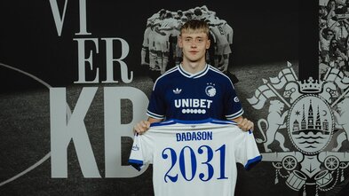 Viktor Bjarki fram­lengir í Kaup­manna­höfn