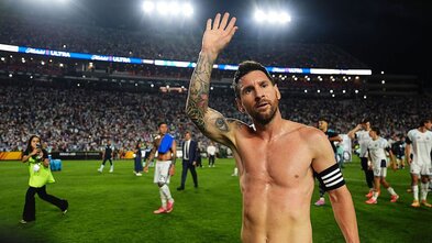 Messi sló ellimet gegn Ís­landi