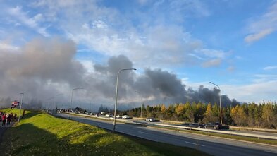 Töluverður eldur í Toppstöðinni