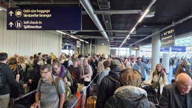 Bilun í töskuflokkara olli röðum á Keflavíkurflugvelli
