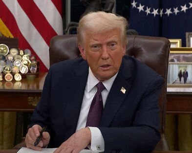 Trump staðfestir að hann hafi heyrt í FIFA - Vissi ekki að rautt spjald leiddi til leikbanns